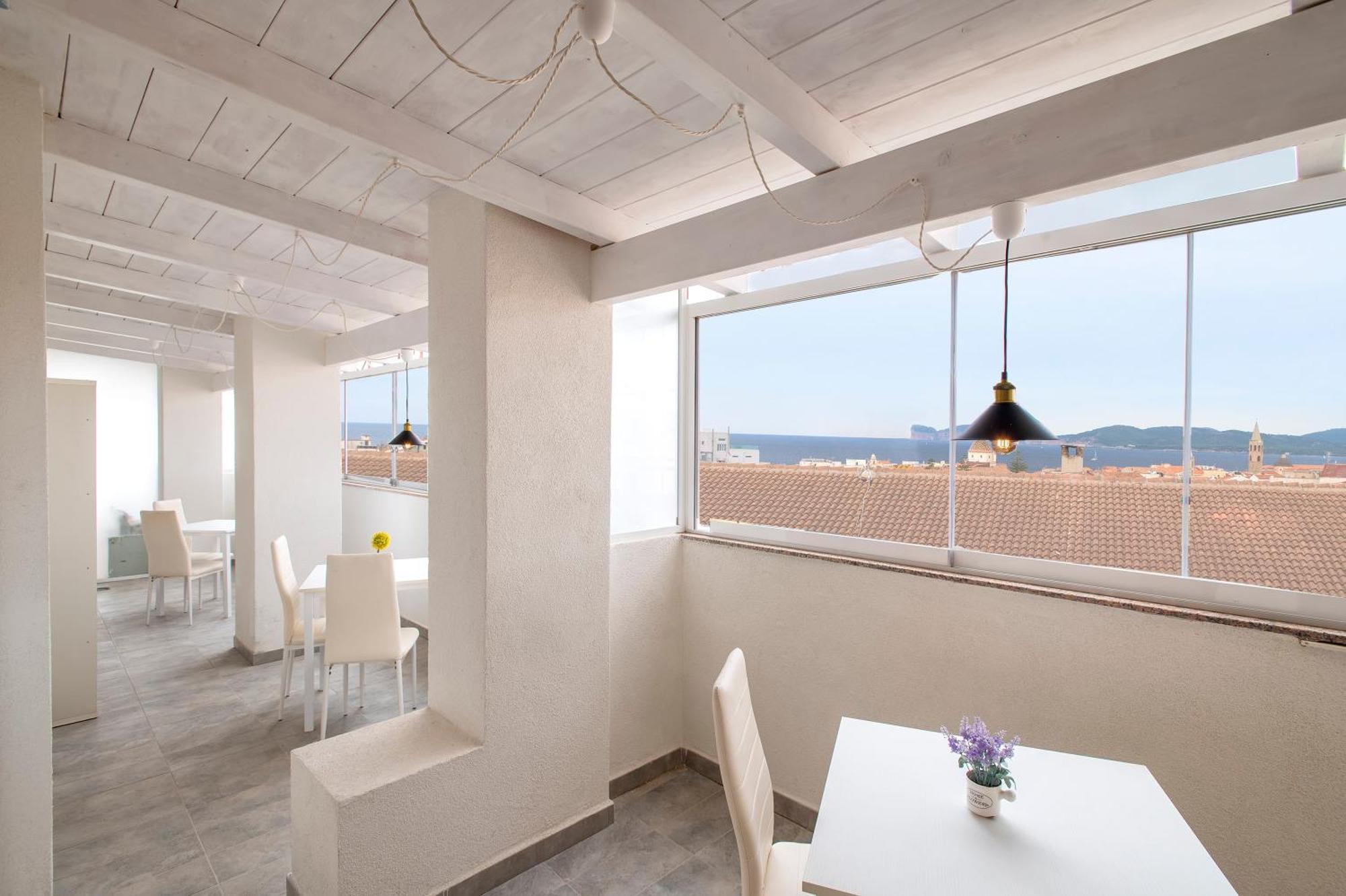 Oasis Guest House Алгеро Екстериор снимка