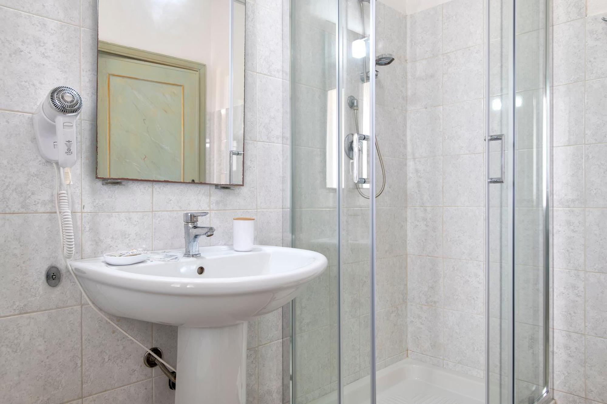 Oasis Guest House Алгеро Екстериор снимка