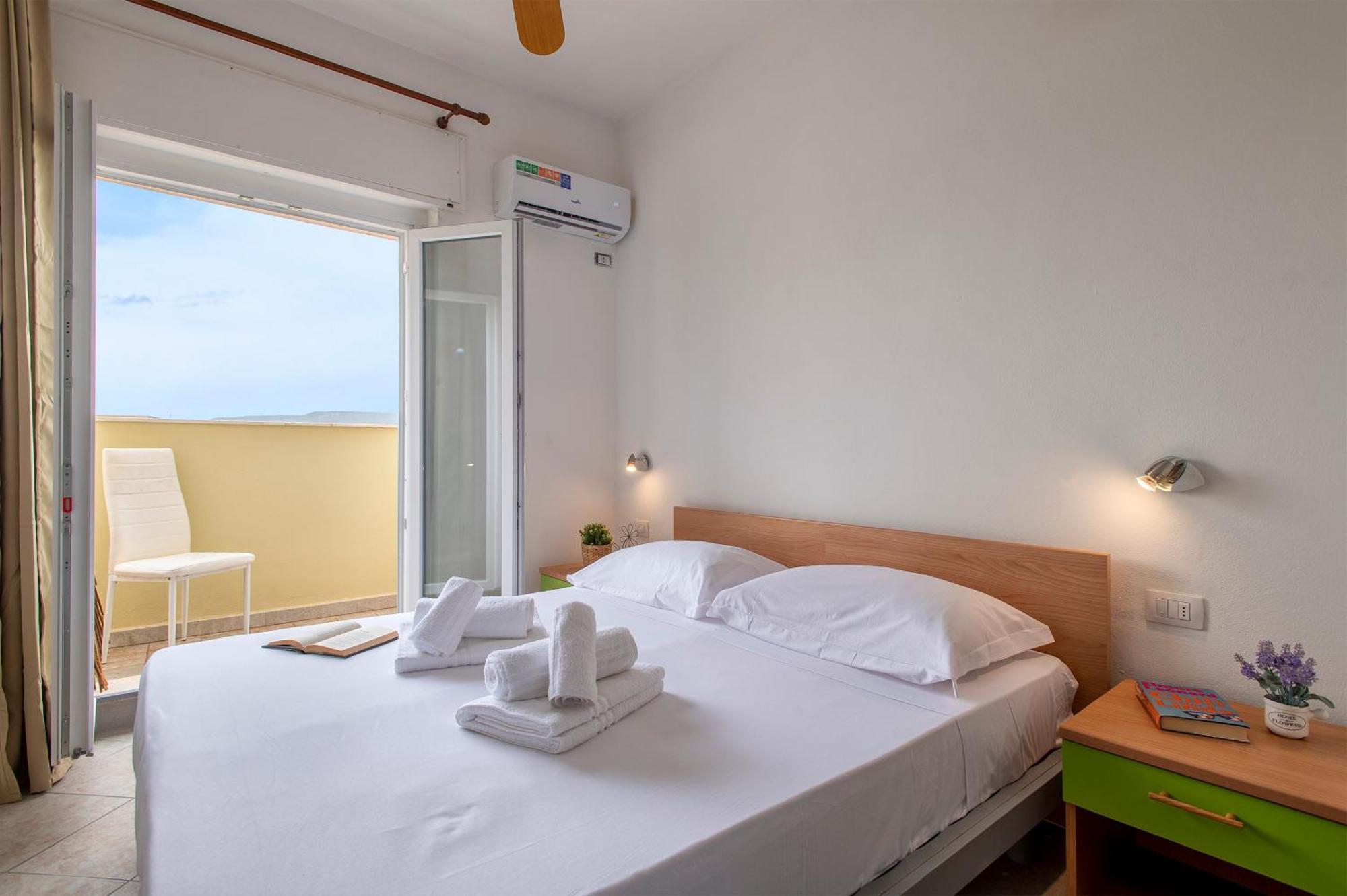 Oasis Guest House Алгеро Екстериор снимка
