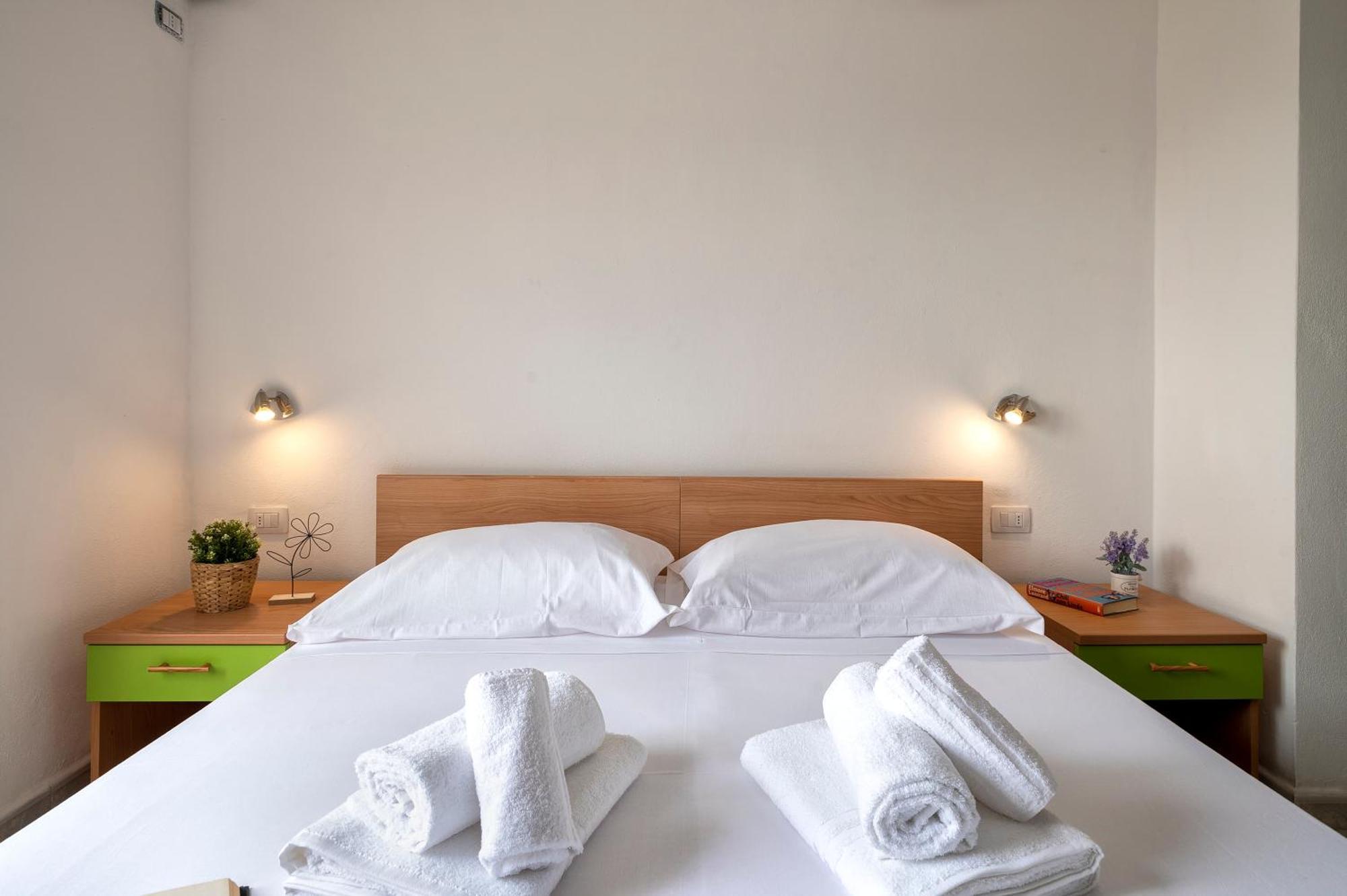 Oasis Guest House Алгеро Екстериор снимка