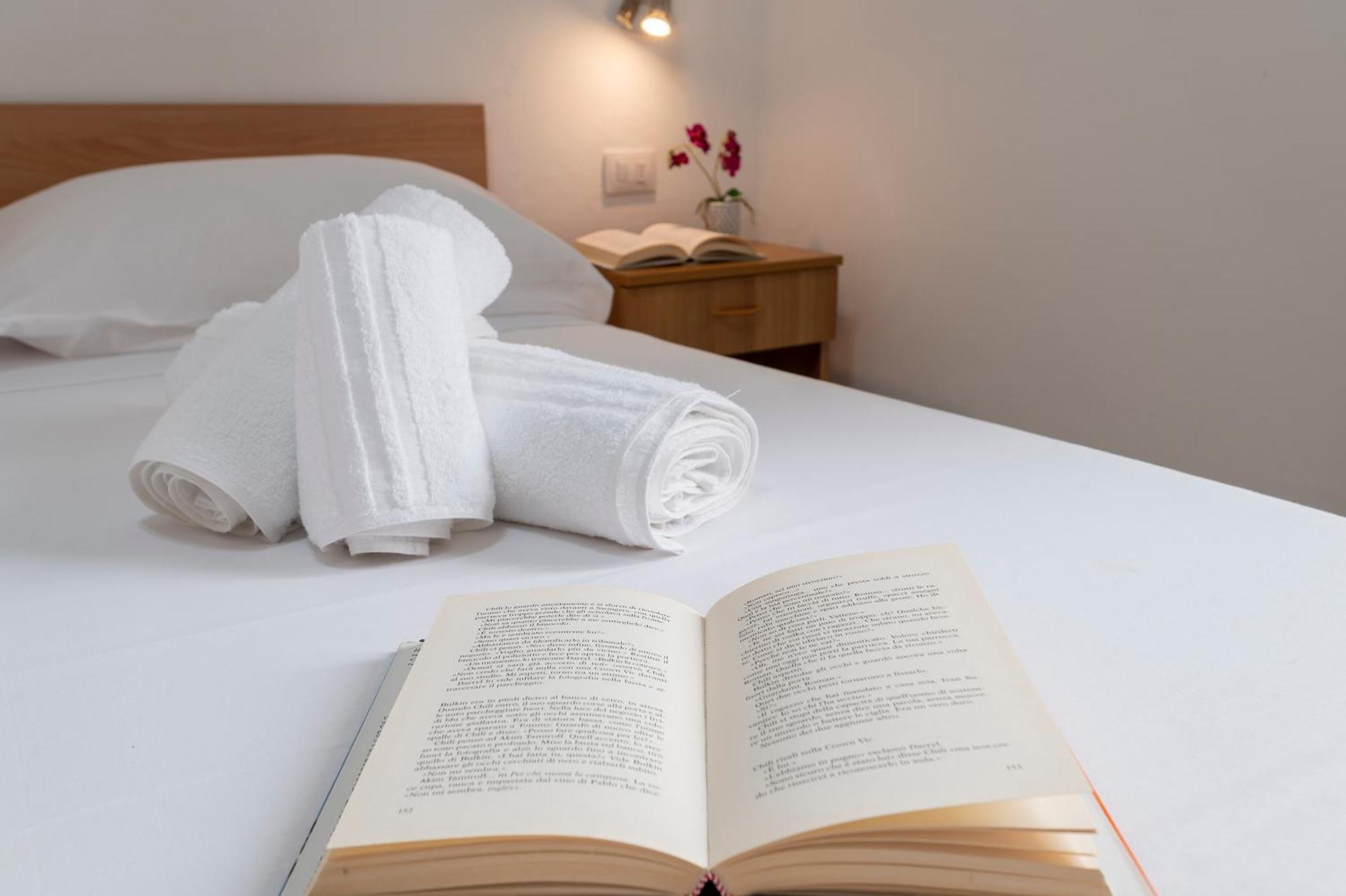 Oasis Guest House Алгеро Екстериор снимка